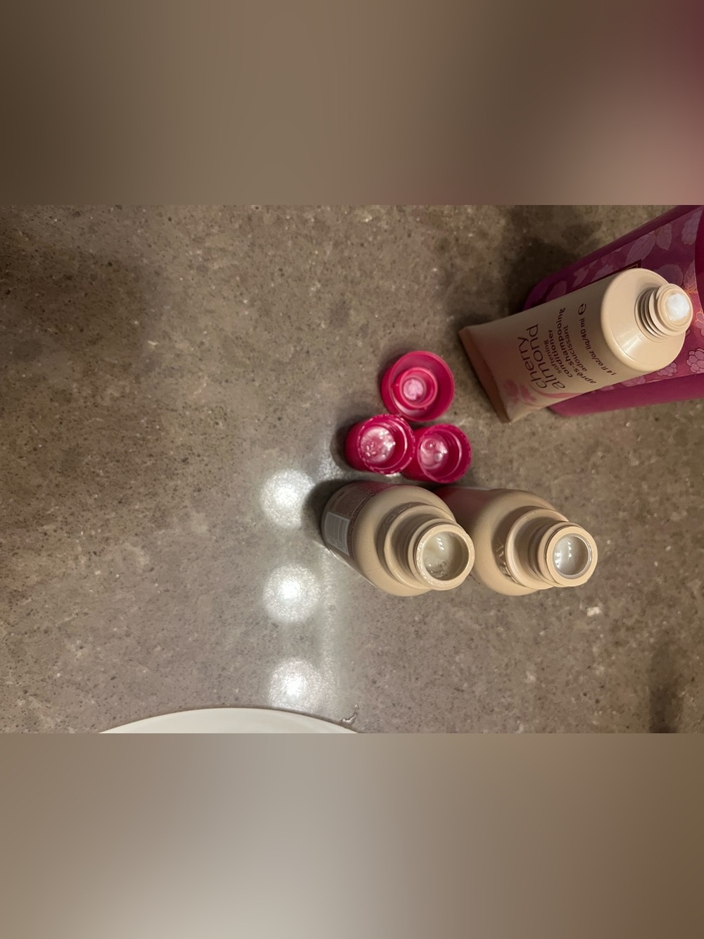🔥AVEDA Cherry Almond & Blackberries Bath & Body Set - Pink, Cream - Picture 2 of 6